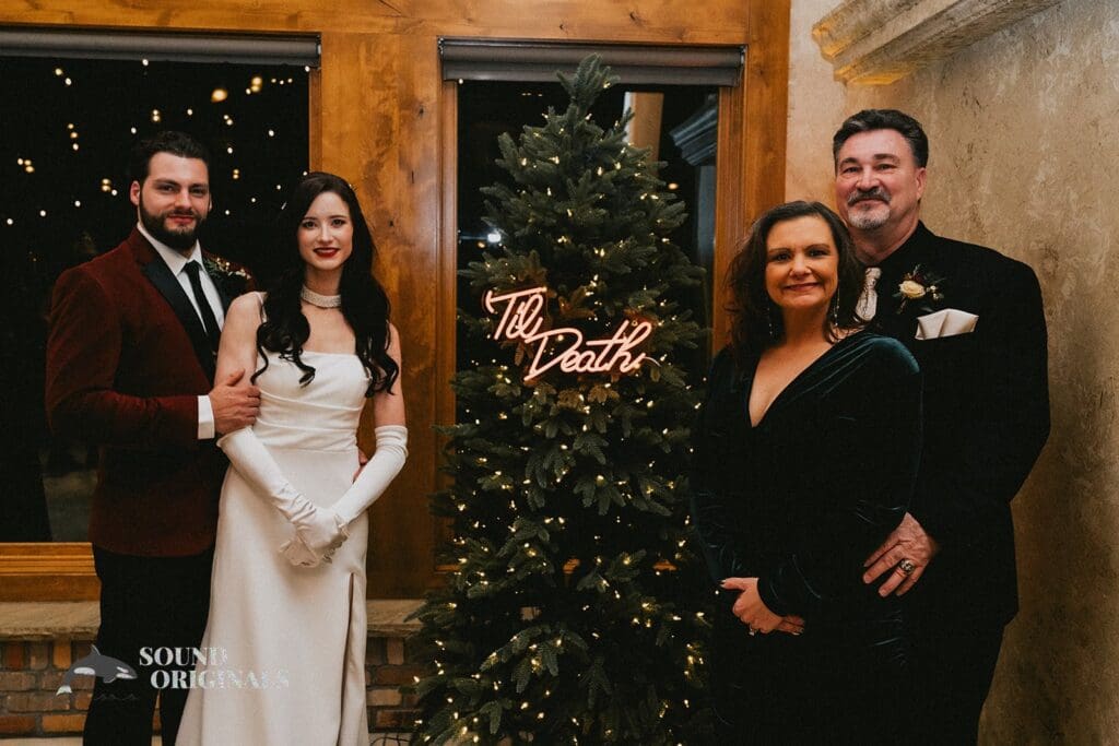 Della Terra Mountain Chateau Wedding // Madison + Jonathan -