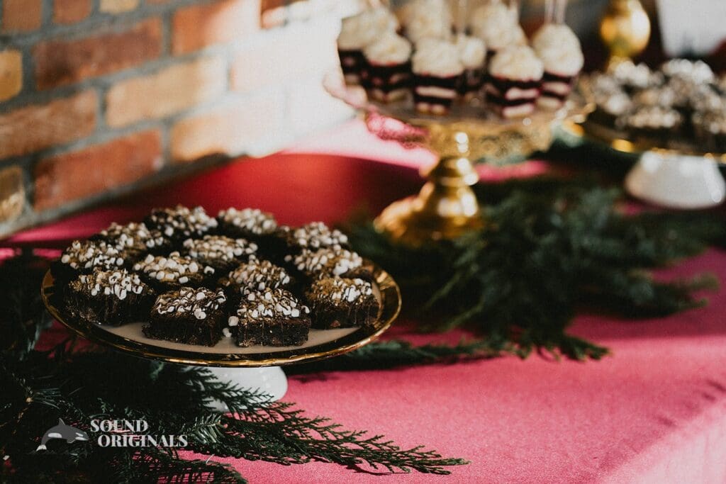 Della Terra Mountain Chateau Wedding // Madison + Jonathan -