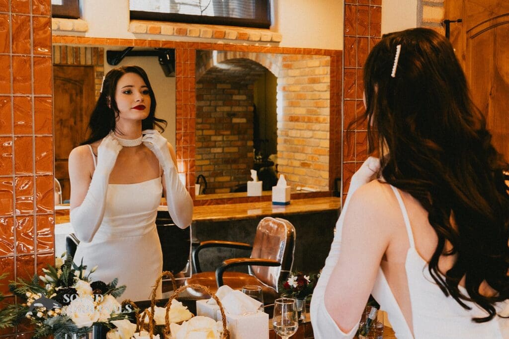 Della Terra Mountain Chateau Wedding // Madison + Jonathan -