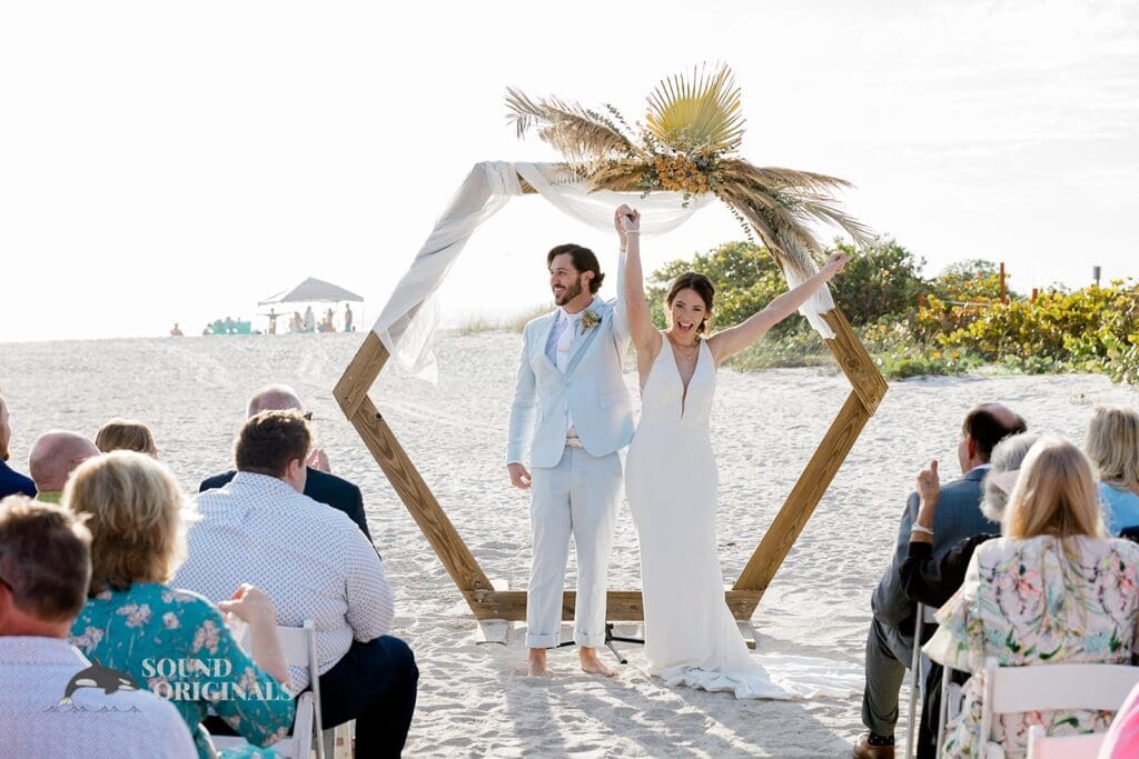 Postcard Inn on the Beach Wedding // Sidney + Preston -