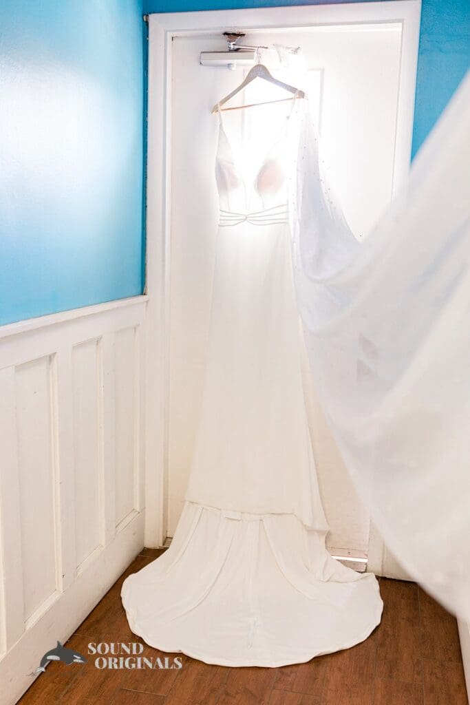 Postcard Inn on the Beach Wedding // Sidney + Preston -