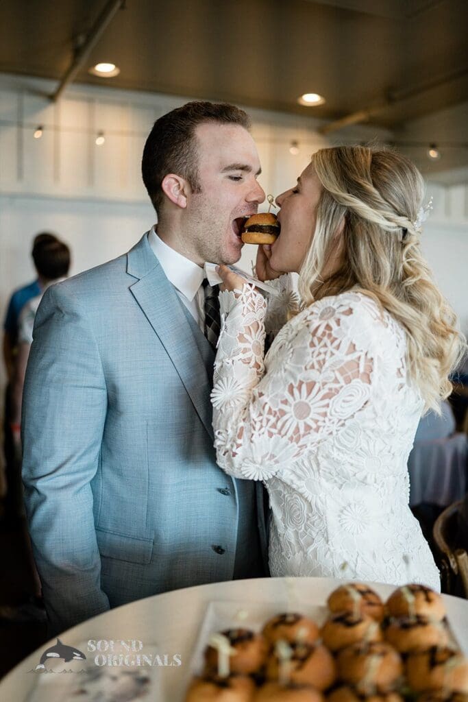 Salty's on Alki Wedding // Hannah + Isaac -