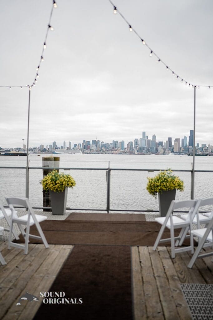 Salty's on Alki Wedding // Hannah + Isaac -
