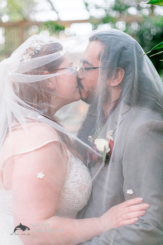 Sherman Library and Gardens Wedding // Christine + Daniel -