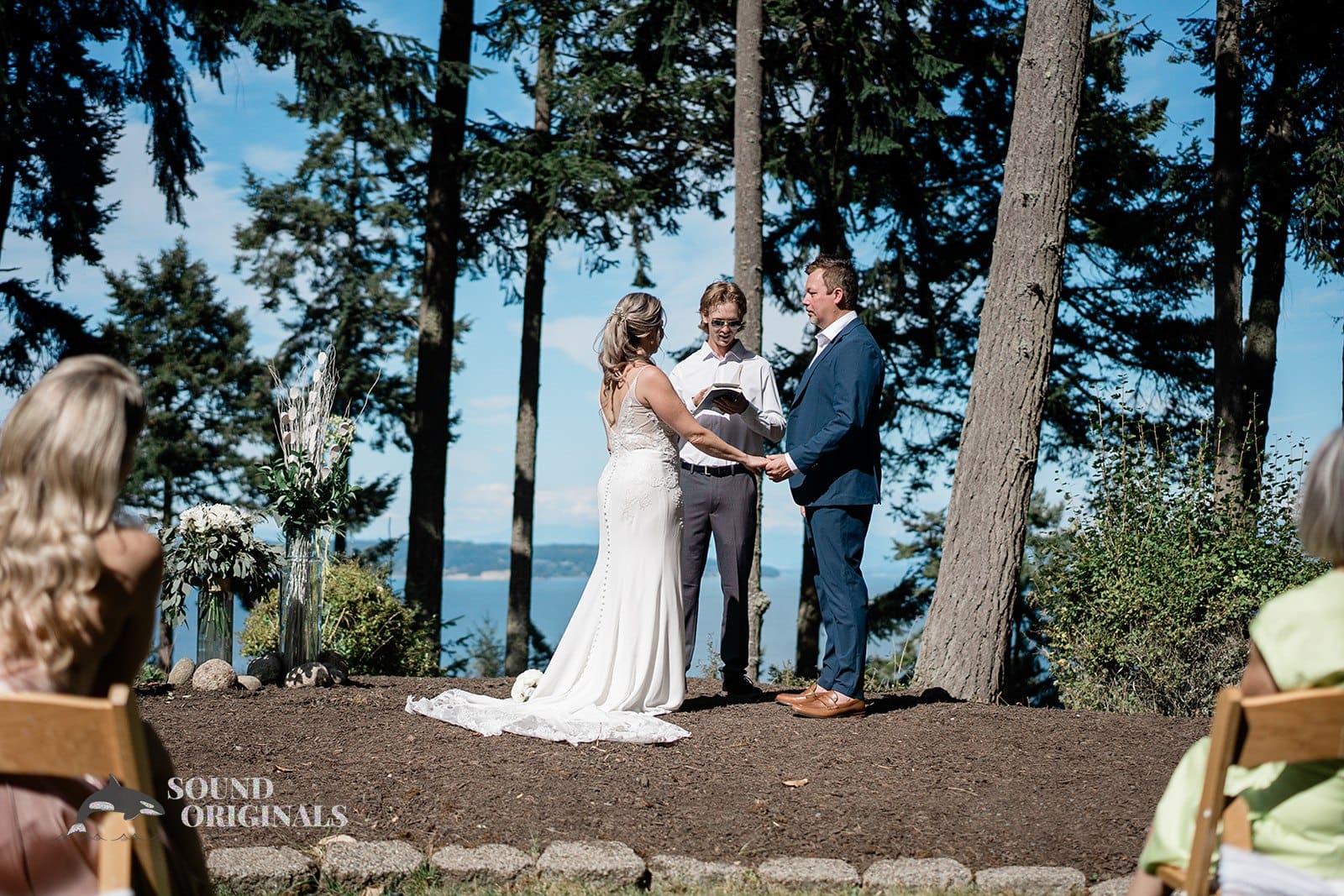 Whidbey Island Wedding // Daniela & Jerry 17 Whidbey Island Wedding // Daniela & Jerry -