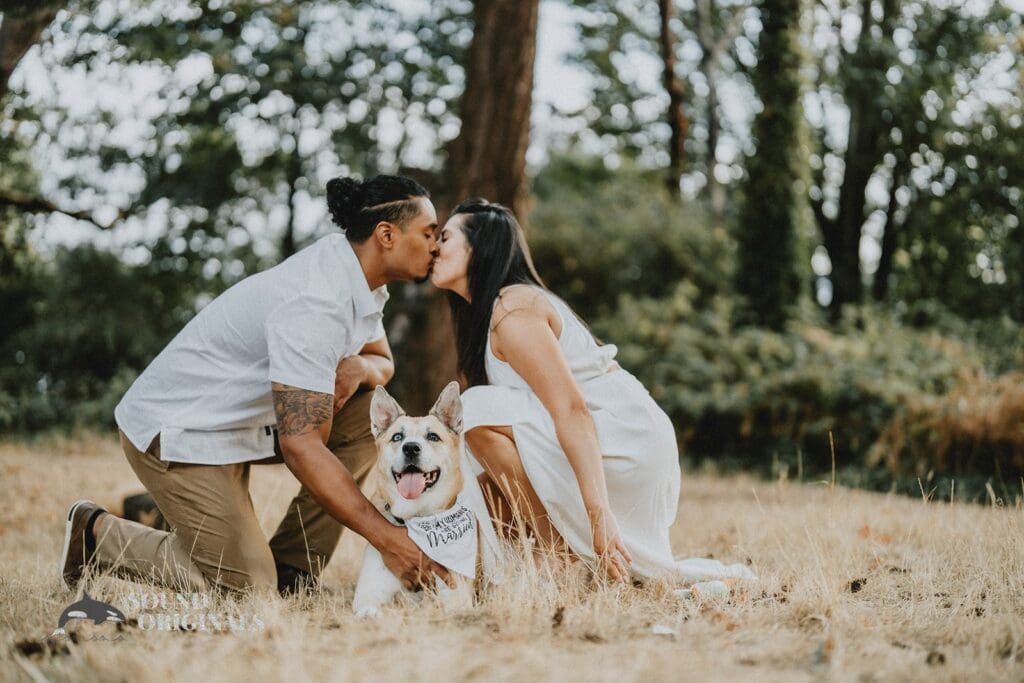 Ash + Chris Lincoln Park Engagement // Ash & Chris -