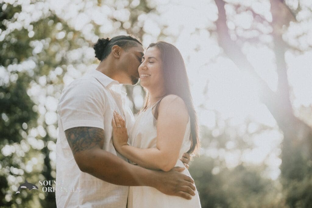 Ash + Chris Lincoln Park Engagement // Ash & Chris -