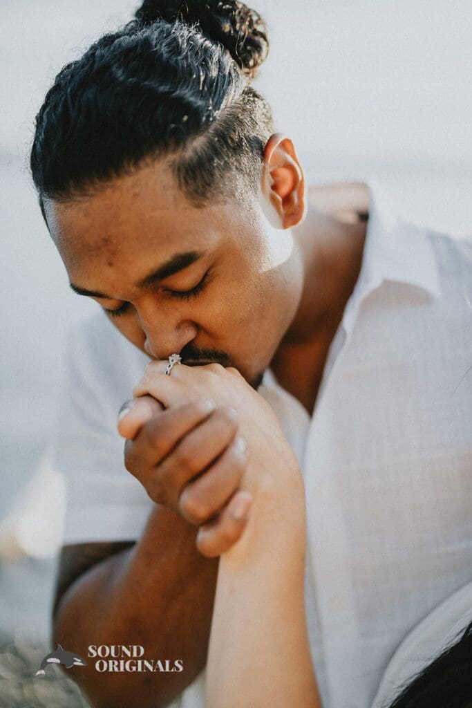 Ash + Chris Lincoln Park Engagement // Ash & Chris -