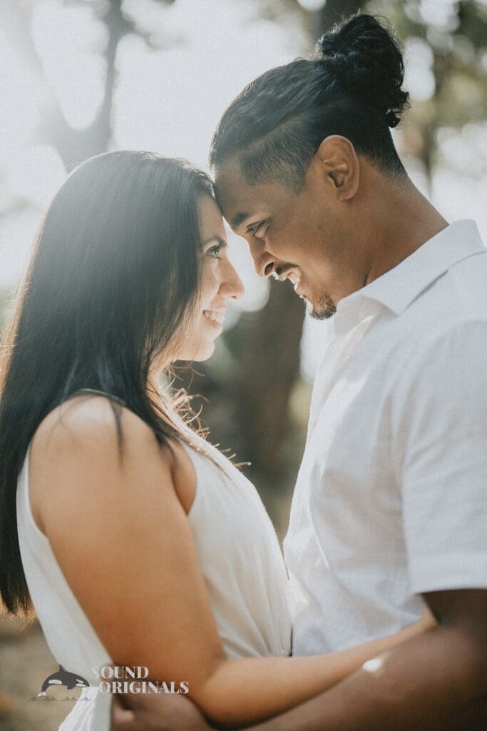 Ash + Chris Lincoln Park Engagement // Ash & Chris -