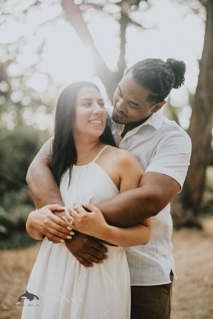 Ash + Chris Lincoln Park Engagement // Ash & Chris -