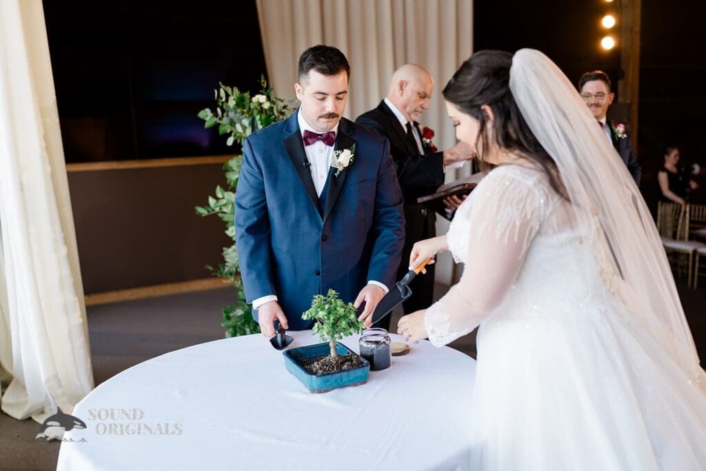 Lord Hill Farms Wedding // Victoria + Christopher -