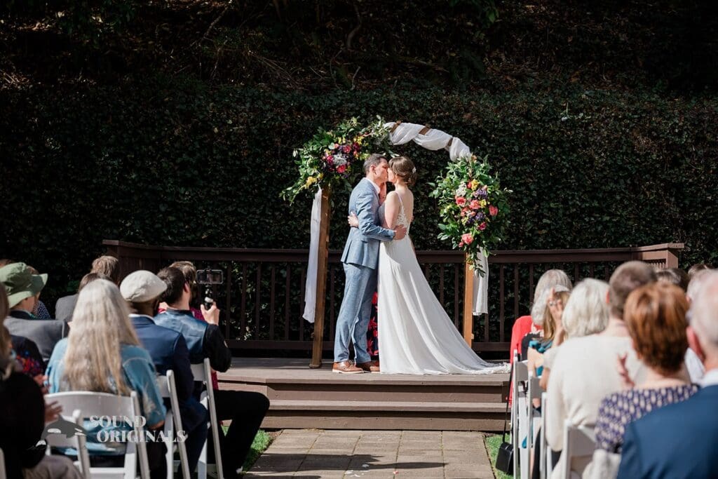 The Laurelhurst Club Wedding // Rebecca + Julian -