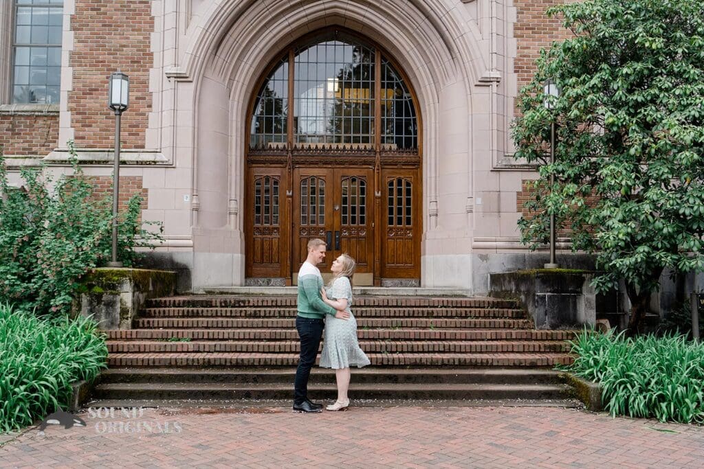 25 STUNNING Locations for Engagement Photos in Seattle -