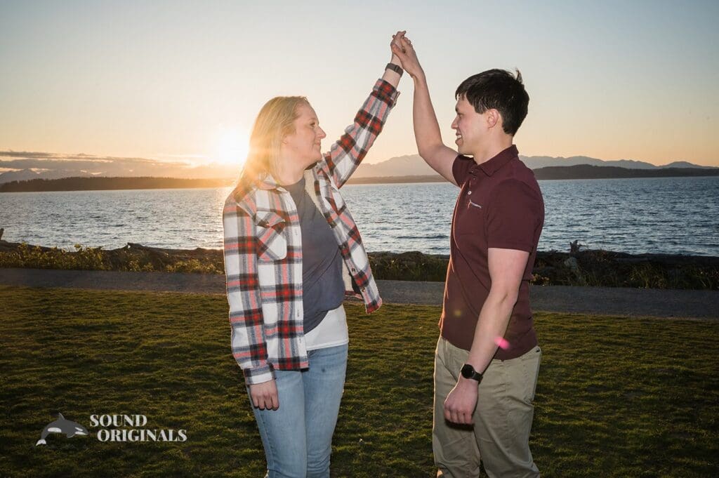 Grant + Sara Lincoln Park Engagement // Grant & Sara -
