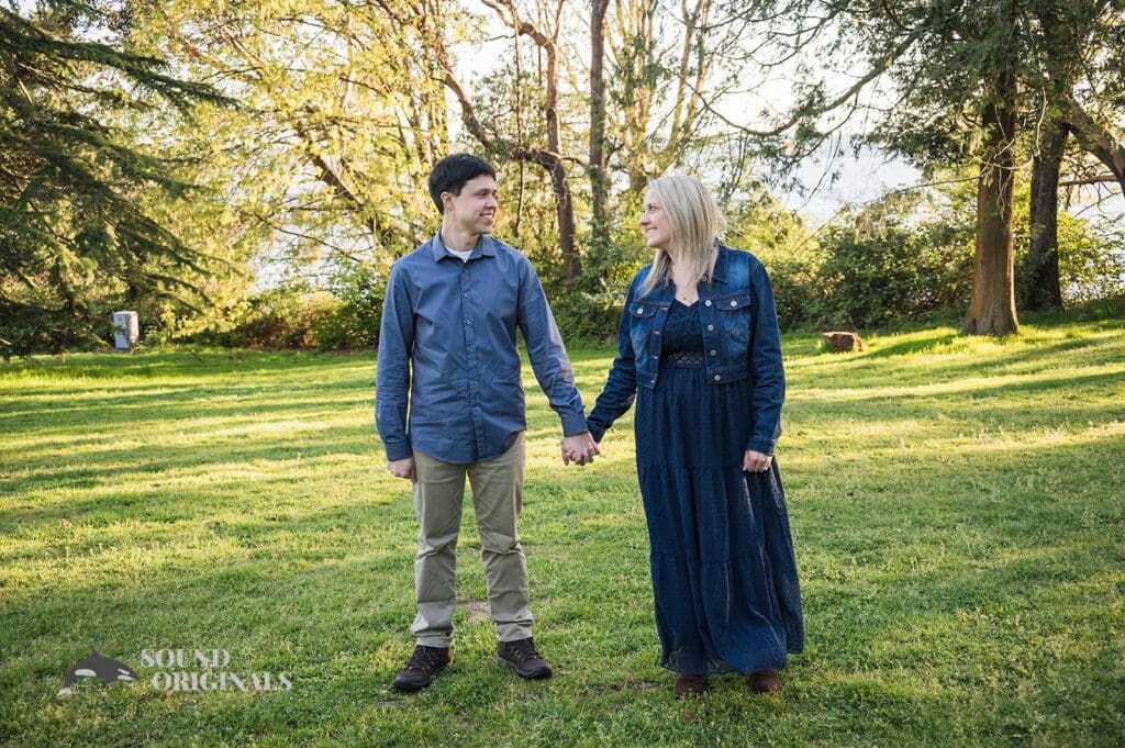 Grant + Sara Lincoln Park Engagement // Grant & Sara -