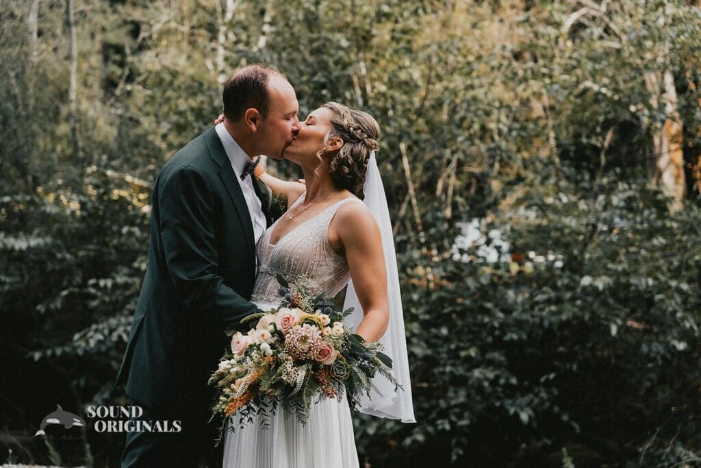 Private Home Wedding // Lizzy + Phil -