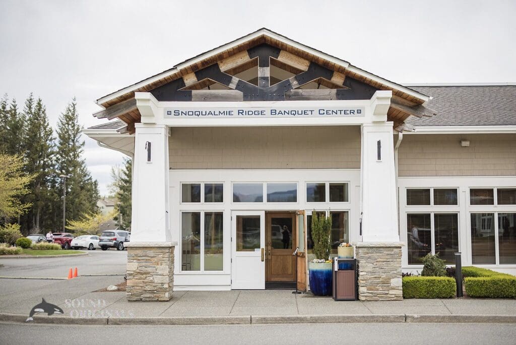 The Club at Snoqualmie Ridge Wedding // Amey + Kristen -