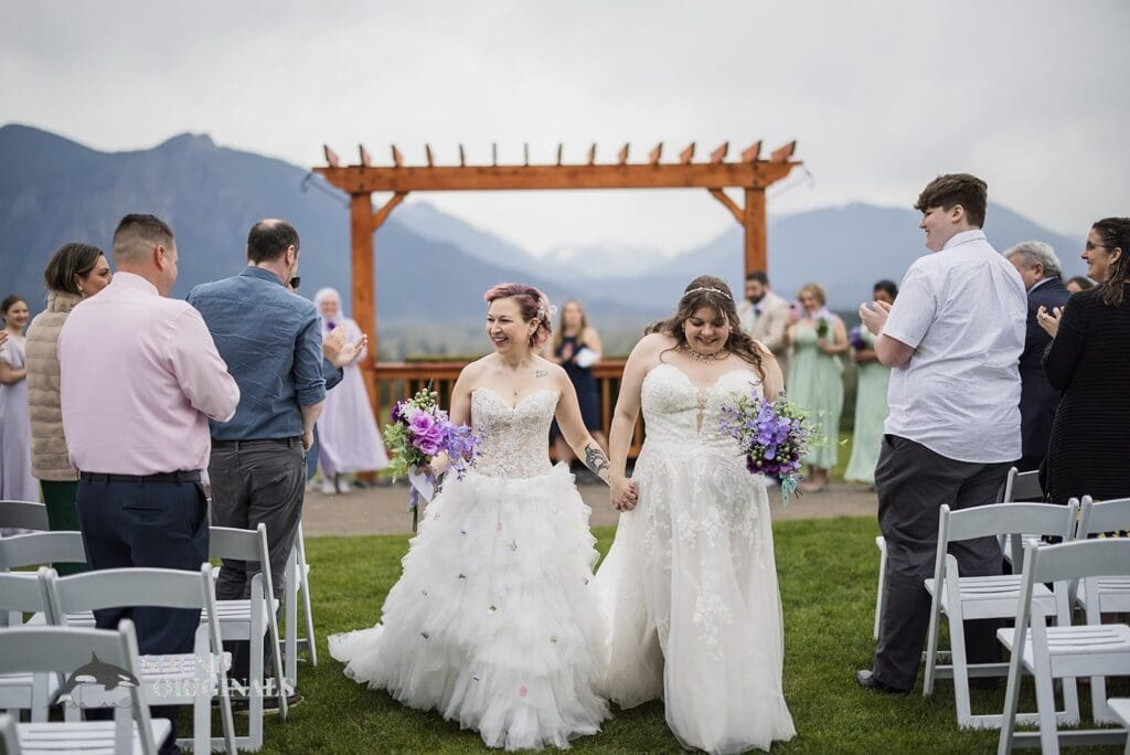 The Club at Snoqualmie Ridge Wedding // Amey + Kristen -