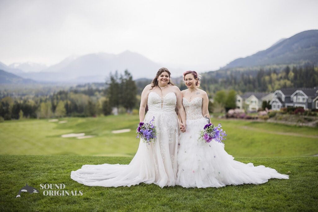 The Club at Snoqualmie Ridge Wedding // Amey + Kristen -
