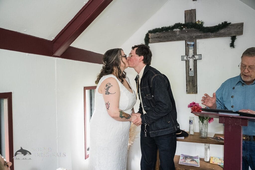 Wayside Chapel Wedding // Amanda + Nick -