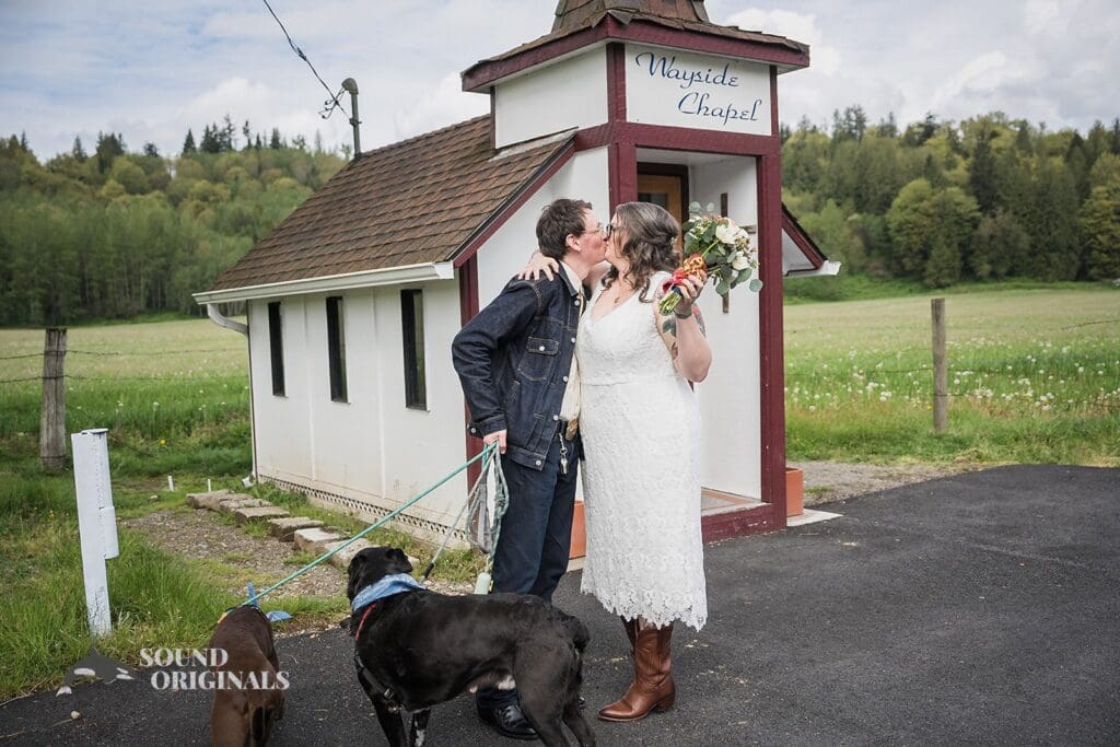 Wayside Chapel Wedding // Amanda + Nick -