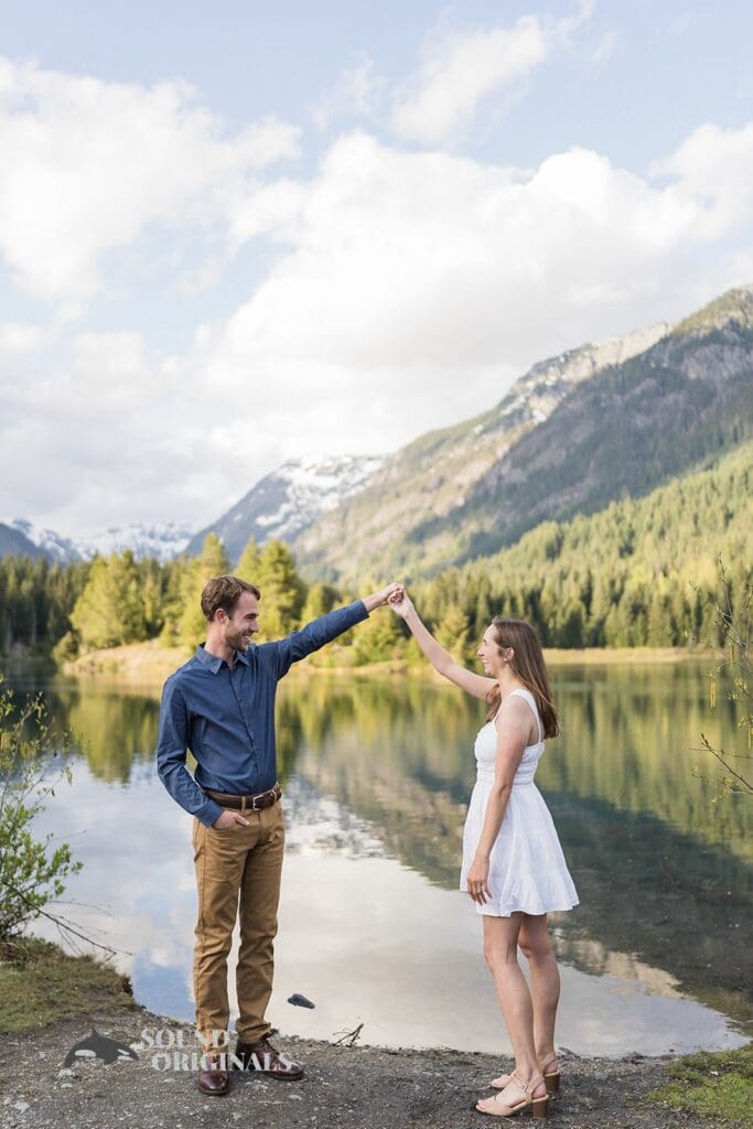 25 STUNNING Locations for Engagement Photos in Seattle -