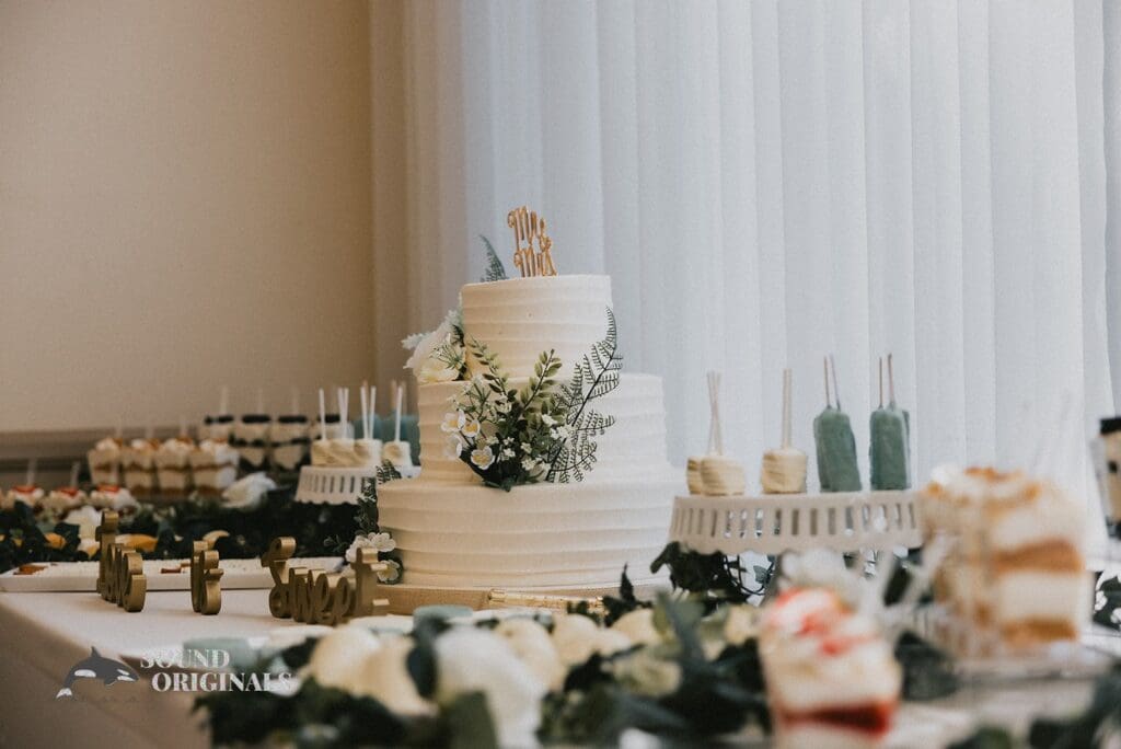 Skylinks at Long Beach Wedding // Laura + Javier -
