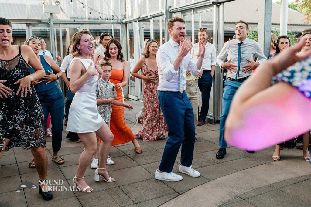 UW Center for Urban Horticulture Wedding // Daniella + Philip -