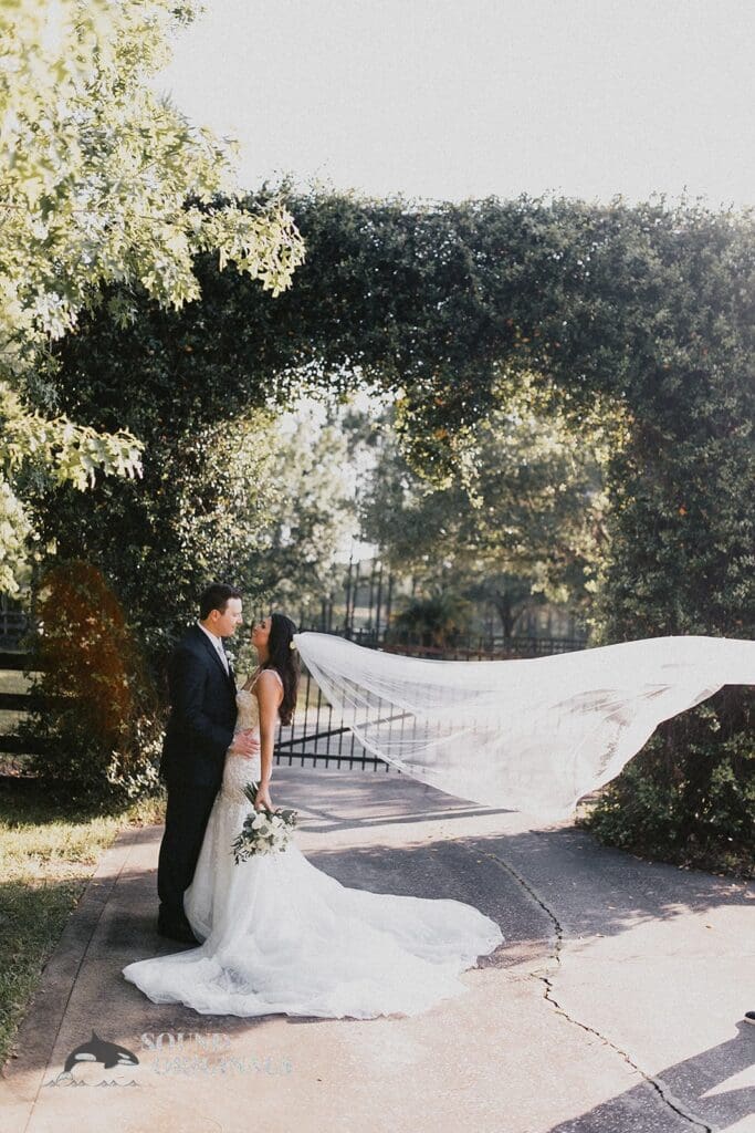Club Lake Plantation Wedding // Bailey + Alex -