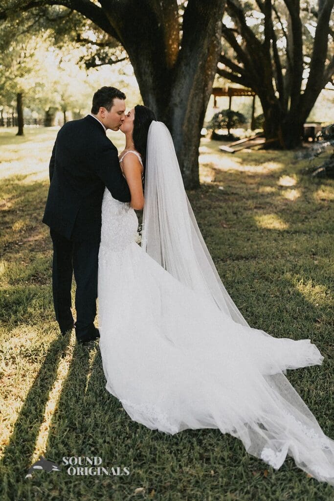 Club Lake Plantation Wedding // Bailey + Alex -