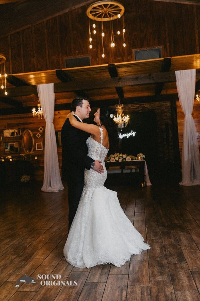 Club Lake Plantation Wedding // Bailey + Alex -