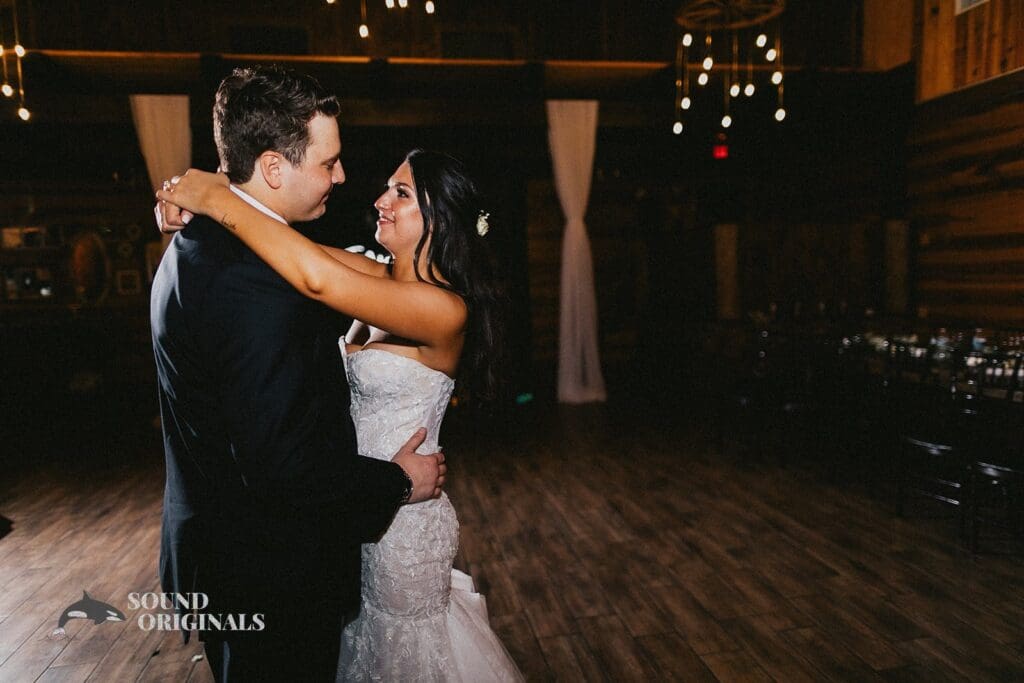 Club Lake Plantation Wedding // Bailey + Alex -