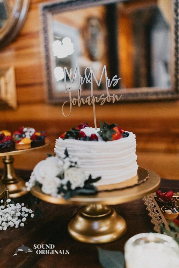 Club Lake Plantation Wedding // Bailey + Alex -