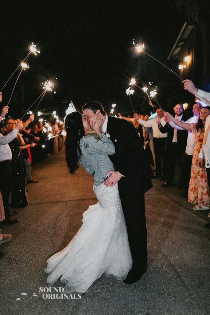 Club Lake Plantation Wedding // Bailey + Alex -