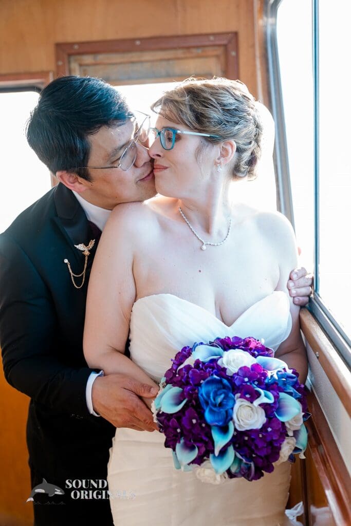 Christina & Christopher Hornblower Cruises Wedding // Christina + Christopher -