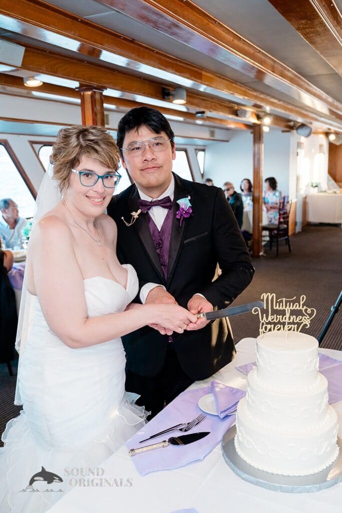 Christina & Christopher Hornblower Cruises Wedding // Christina + Christopher -