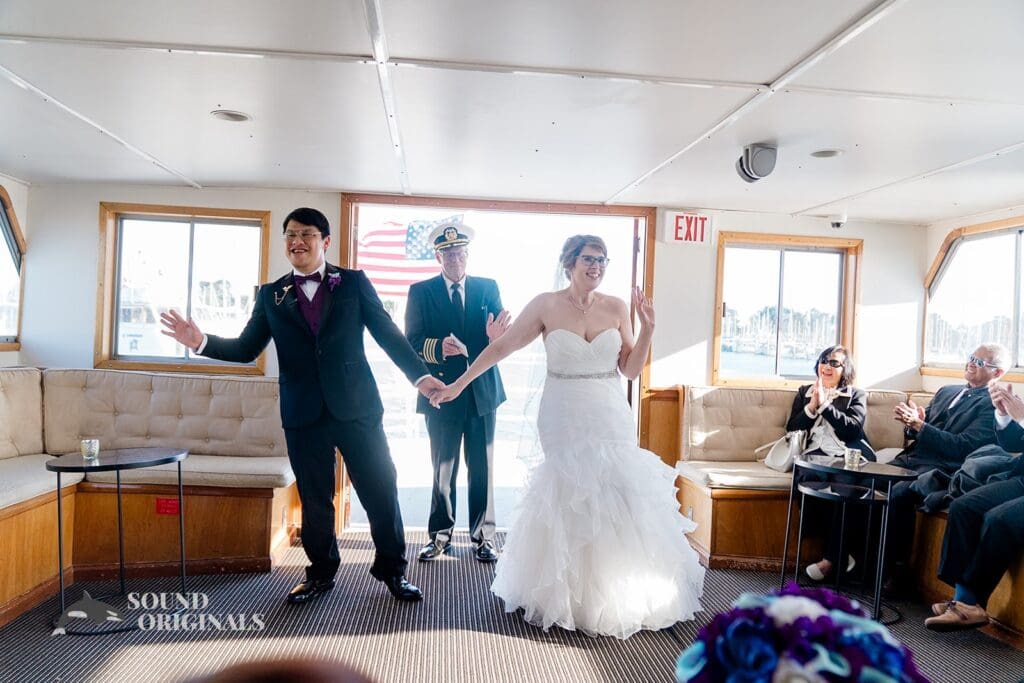 Christina & Christopher Hornblower Cruises Wedding // Christina + Christopher -