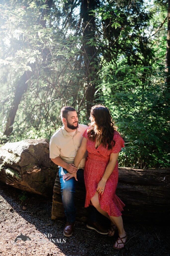 Amanda & Zach Snoqualmie Falls Engagement // Amanda + Zachary -