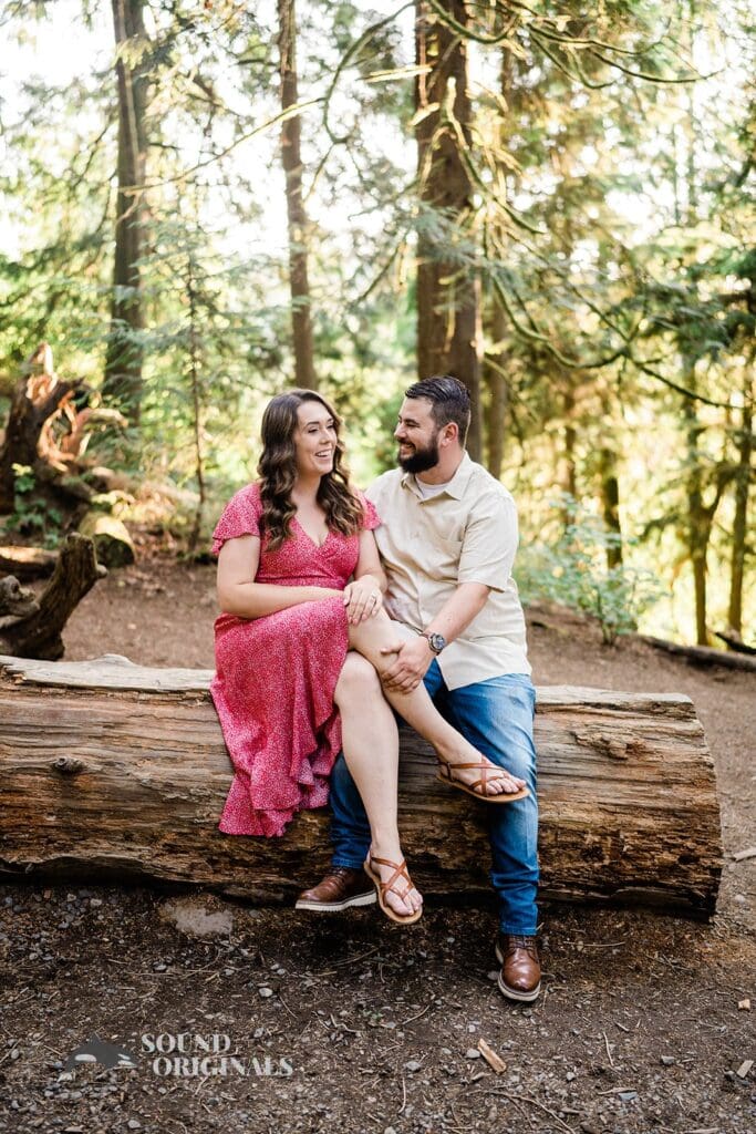 Amanda & Zach Snoqualmie Falls Engagement // Amanda + Zachary -