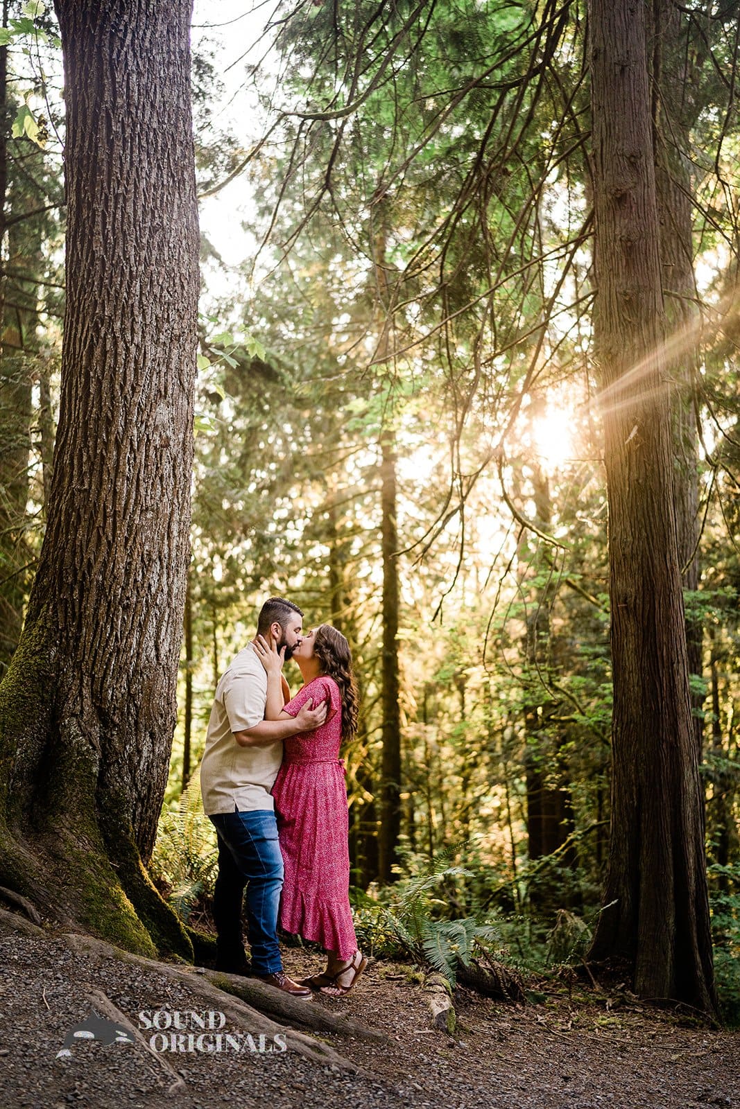 Snoqualmie Falls Engagement // Amanda + Zachary -
