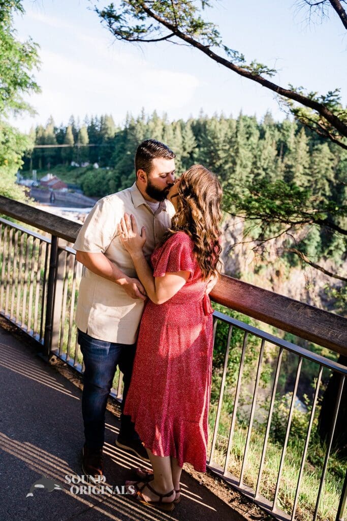 Amanda & Zach Snoqualmie Falls Engagement // Amanda + Zachary -