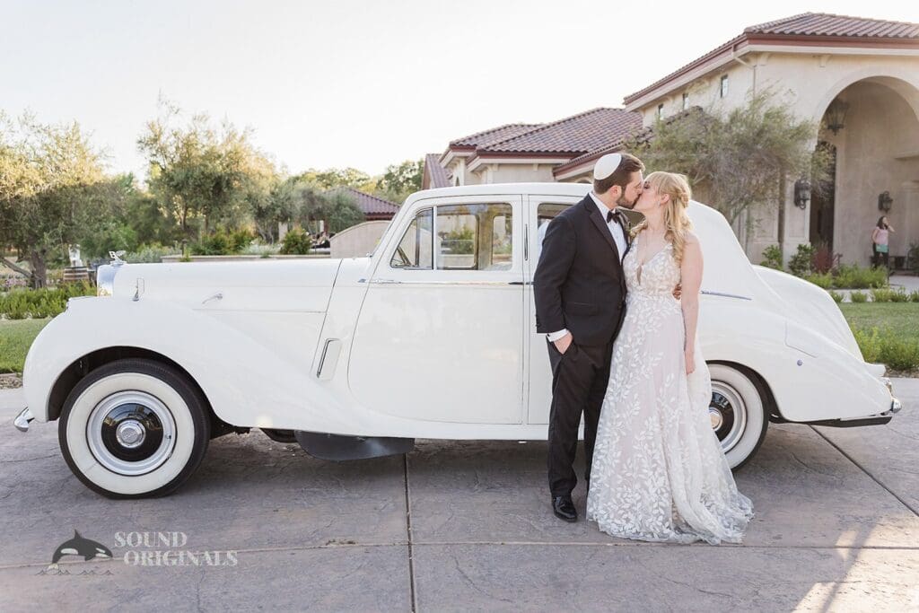 Lauren + George Twin Rocks Estate Winery Wedding // Lauren + George -