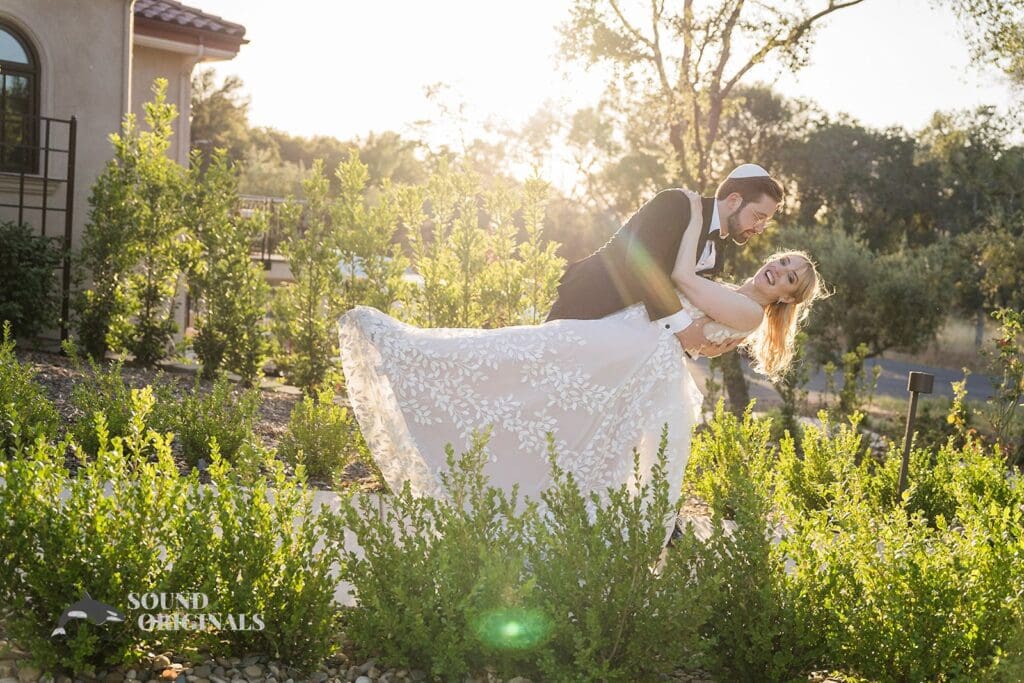 Lauren + George Twin Rocks Estate Winery Wedding // Lauren + George -