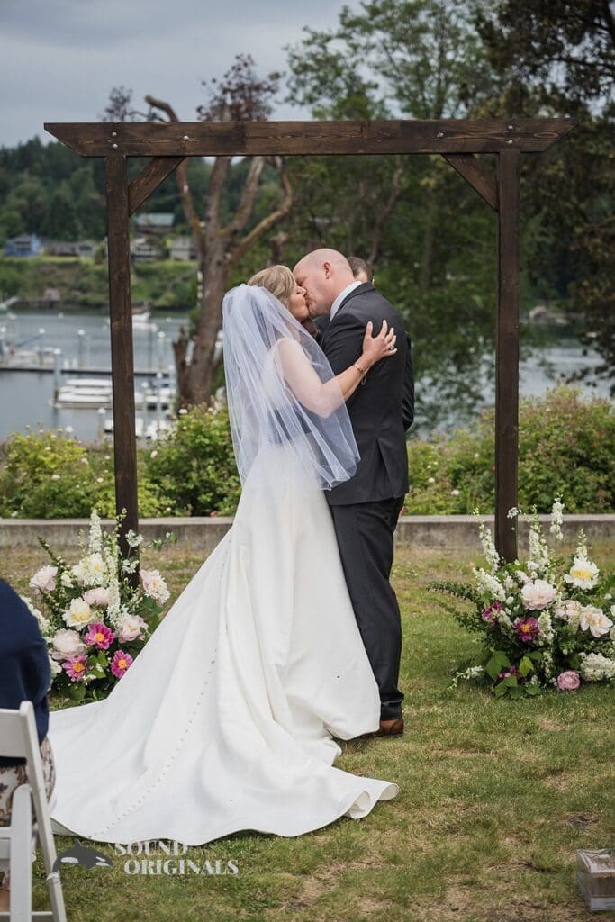 Bainbridge Island Rowing Wedding // Natalie + Jonathan -