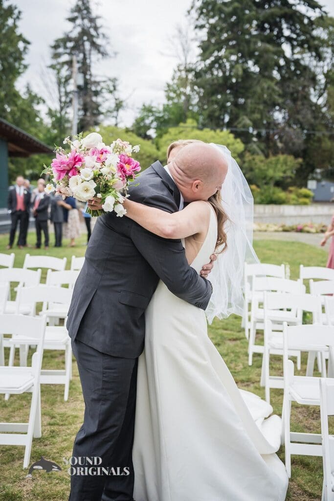 Bainbridge Island Rowing Wedding // Natalie + Jonathan -