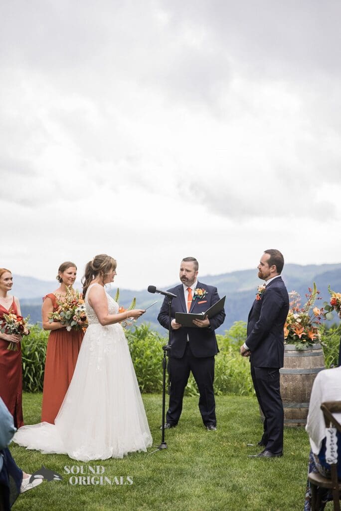 Gorge Crest Vineyards Wedding // Lindsey + Tom -