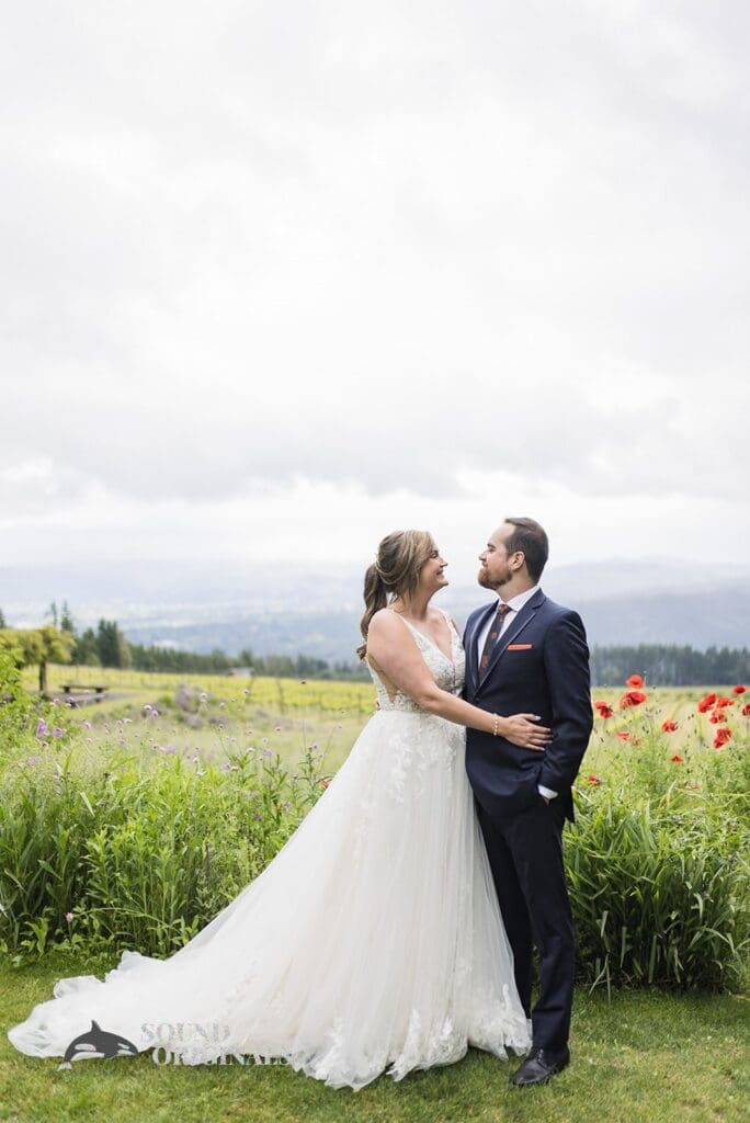 Gorge Crest Vineyards Wedding // Lindsey + Tom -