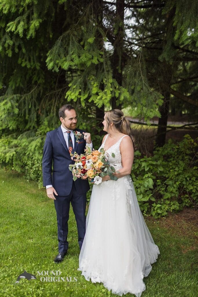 Gorge Crest Vineyards Wedding // Lindsey + Tom -