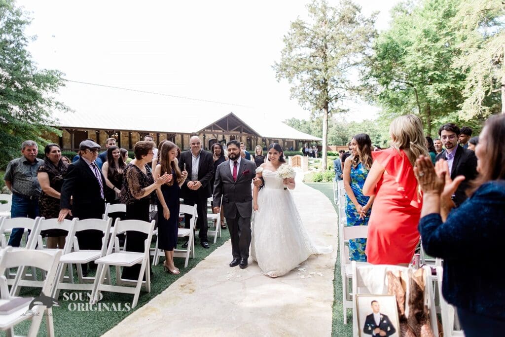 Poetry Hall Wedding // Bianca + Pedro -