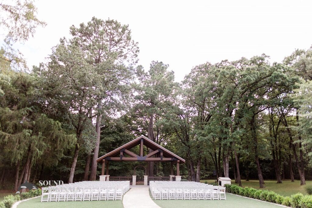 Poetry Hall Wedding // Bianca + Pedro -